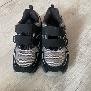 Athletic Works Shoes Youth 4 Two Strap Sneakers Black Hook And Loop Comfort Low